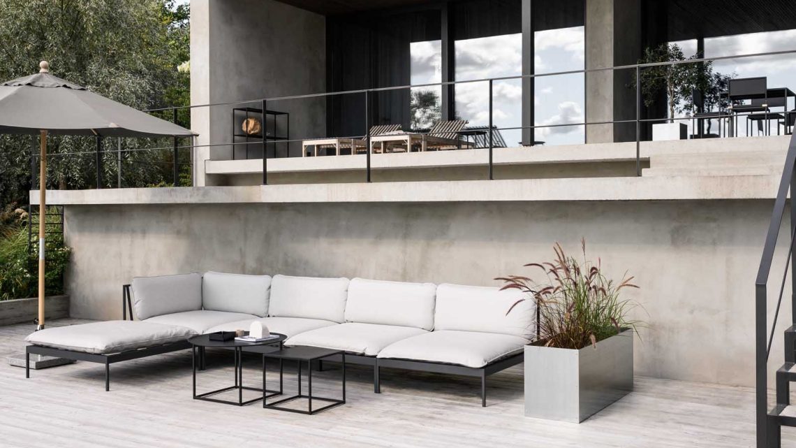 The Top Tips for Creating a Minimalist Outdoor Space