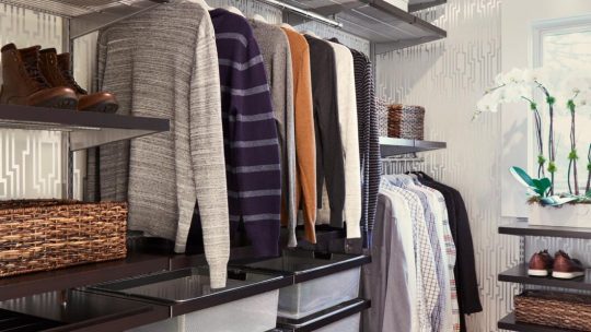 The Top Tips for Organizing a Walk-in Closet